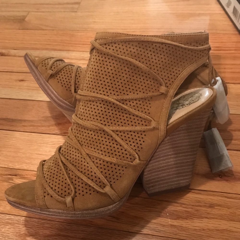 Vince Camuto Javy Cuoio Wedges Size 8